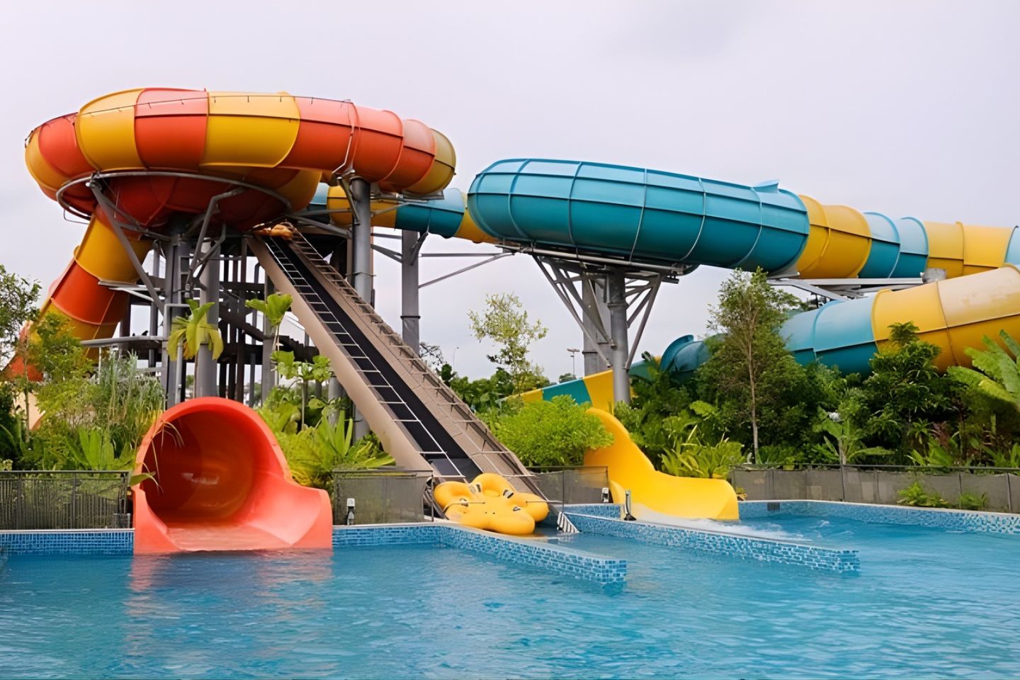 Sunshine Resort and Water Park