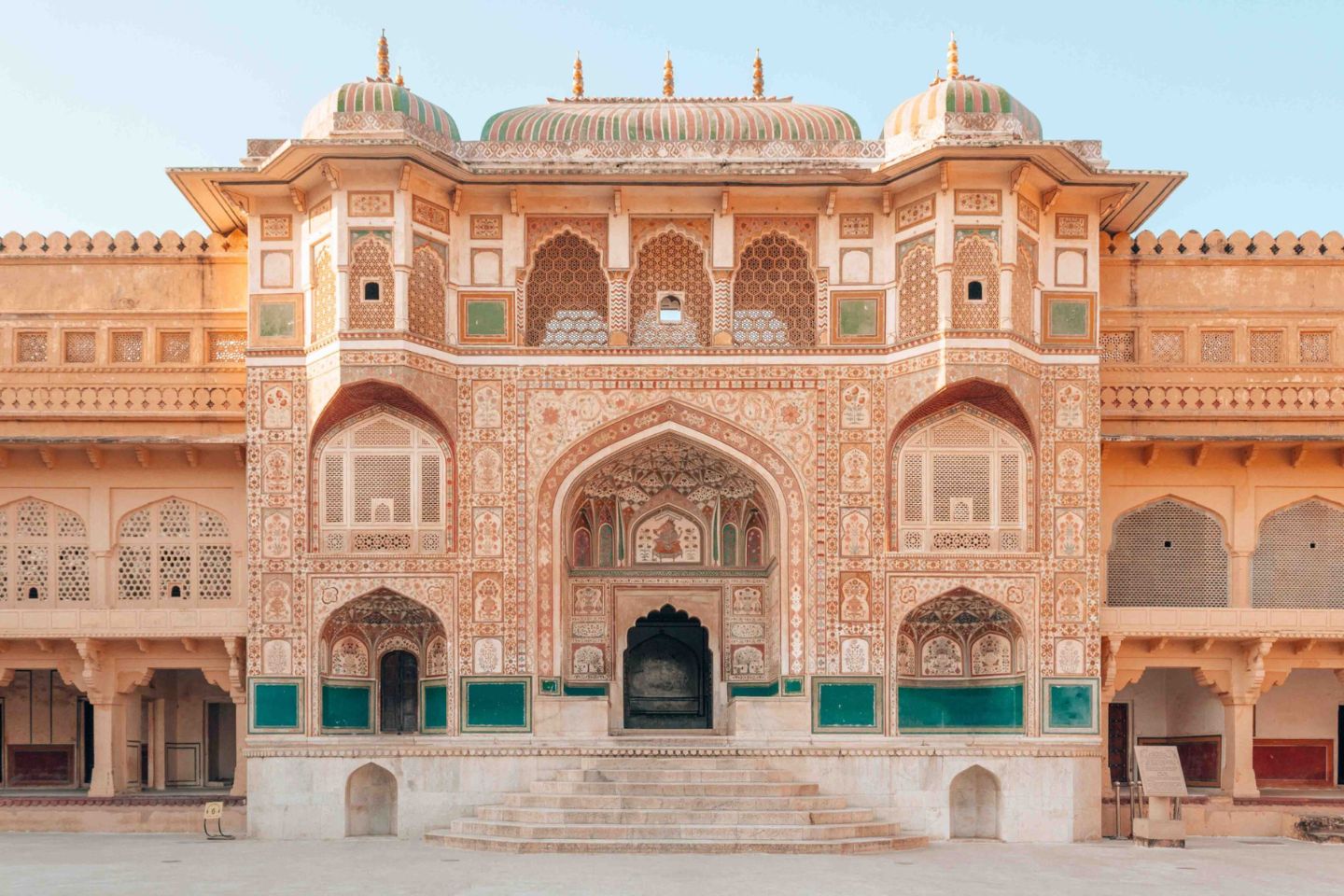 Witness the beauty of Amer Fort